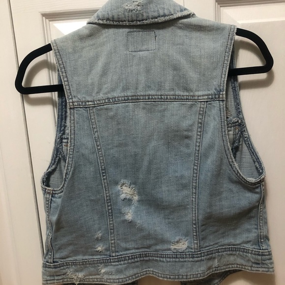 American Eagle Jean Vest - Picture 4 of 4